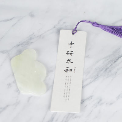 Irregular Jade Verde Gua Sha Massager Ferramenta Ergonomicamente Projetado Corpo E Rosto Guasha